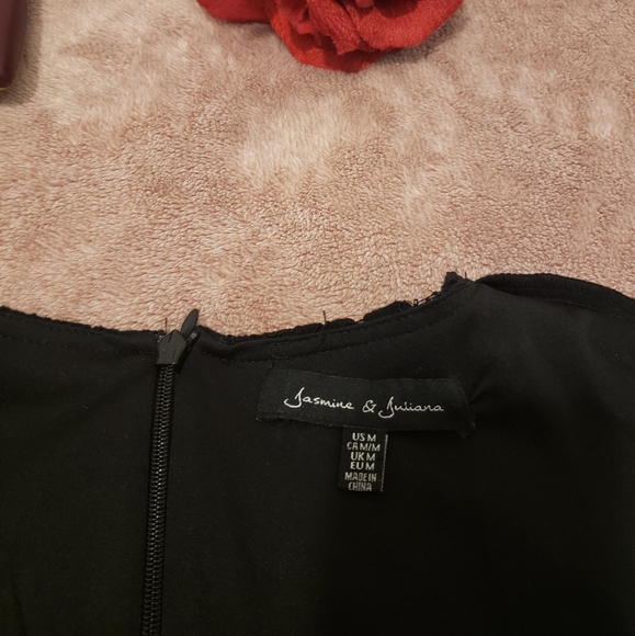 Jasmine & Juliana Lace Dress - Picture 6 of 9